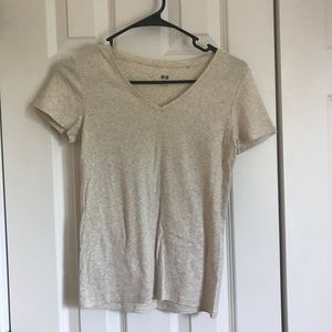 UNIQLO || Beige T-shirt